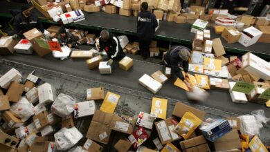 FedEx mailroom